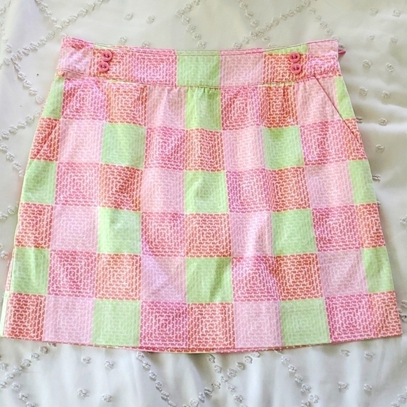 Vineyard Vines Dresses & Skirts - Vineyard Vines Patchwork print mini skirt size 4